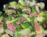 Foto langkah ke 4 dari resep Pakcoy cah smoked beef.