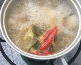 รูปขั้นตอนการทำที่ 2 ของ ต้มยำไก่น้ำข้น