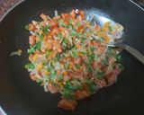 A picture of step 2 of Tawa masala paneer burgar.