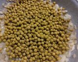 Foto del paso 1 de la receta: Fideuá con crema de guisantes