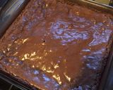 Foto del paso 4 de la receta: Brownie con ganache de chocolate blanco y almendras