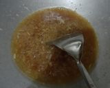 Foto langkah ke 2 dari resep Sup enoki asam manis.