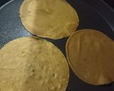 A picture of step 3 of Manchurian masala mini khakhra.