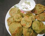 पालक पुरी रेसिपी (palak puri recipe in marathi) रेसिपी स्टेप 4 फोटो 