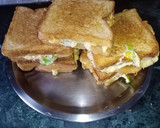 चीज़ी कॉर्न एंड कैप्सिकम सैंडविच (Cheesy corn aur capsicum sandwich recipe in hindi) रेसिपी चरण 8 फोटो