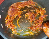 Foto del paso 3 de la receta: Pulpo con llanega negra y gambas cocidas con salsa tártara