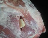 Foto del paso 3 de la receta: Bondiola al horno con papas saborizadas a mi manera (con tips)