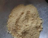 A picture of step 4 of Moong dal halwa.