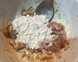 รูปขั้นตอนการทำที่ 1 ของ ข้าวหมูทอดกระเทียมไข่ดาว สำหรับเด็ก blw