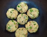 Foto langkah ke 3 dari resep Perkedel kentang tanpa telur.