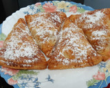 Foto del paso 6 de la receta: Triángulos de hojaldre con piña y mango