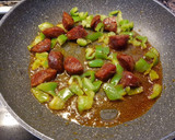 Foto del paso 2 de la receta: Macarrones picantes a los cuatro quesos