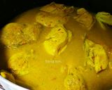 Foto langkah ke 3 dari resep Ayam Masak Lemak Chili Padi.
