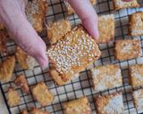 Foto del paso 5 de la receta: Crackers de calabaza o zapallo con sésamo 🎃 veganas y sin gluten 🎃