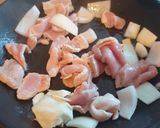 รูปขั้นตอนการทำที่ 3 ของ หมูผัดกิมจิ