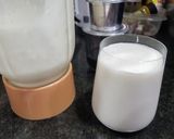 Hình bước làm 1 của món Sinh tố dừa sáp cà phê