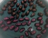 Foto langkah ke 4 dari resep Kurma Cokelat.