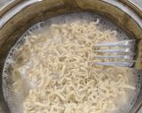 Foto langkah ke 1 dari resep Mie Tarempa Kering Less Spicy.