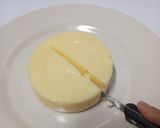 Foto langkah ke 5 dari resep Bakes Milk cheese.