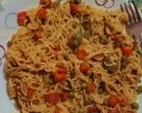 A picture of step 3 of Vegetable Maggi.