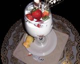 Foto del paso 2 de la receta: Fresas con Crema a lo Carmelita