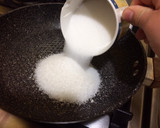 Foto del paso 2 de la receta: Sémola con leche (con leche en polvo)