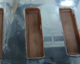 A picture of step 6 of Peanut butter chocolate bar.