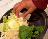 A picture of step 3 of Sukiyaki.
