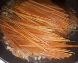 Egyedényes fehérboros-tejszínes-garnélás spagetti recept fázis 4 fotója