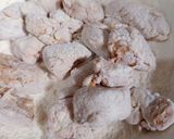Foto langkah ke 2 dari resep Chicken Karaage Bumbu Instan.