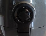 A picture of step 4 of Coconut Rava Medu Vada (airfryer recipe).