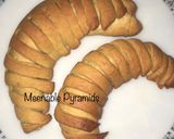 A picture of step 5 of Caterpillar pies.