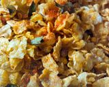 मक्याचा चिवडा (makyacha chivda recipe in marathi) रेसिपी स्टेप 4 फोटो 