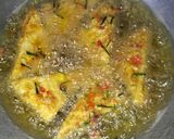 Foto langkah ke 4 dari resep Tempe goreng pedas daun jeruk.