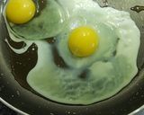 A picture of step 1 of Instant Egg fried rice.