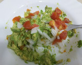 Foto del paso 4 de la receta: Nachos caseros con harina de garbanzo y guacamole casero