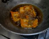 A picture of step 2 of Machha Besara.