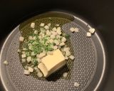 Foto del passaggio 3 della ricetta Risotto funghi e nocciole