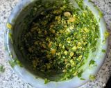 Foto del paso 2 de la receta: Pesto en mortero 💚