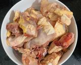 Hình bước làm 1 của món Gà nấu xáo
