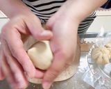 Hình bước làm 10 của món Bánh bao đào tiên nhân pizza