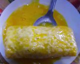 Foto langkah ke 10 dari resep Lumpia Ayam Suwir Wortel.