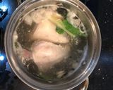 Hình bước làm 1 của món Gà khô lá chanh