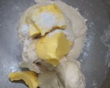 Foto langkah ke 4 dari resep Japanese Milk Bread Autolisis (merah putih).