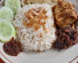 Foto langkah ke 3 dari resep Nasi Uduk Praktis.