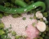 A picture of step 2 of Green Chickpeas Humus.