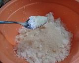 Foto langkah ke 2 dari resep Wingko Pisang Teflon.