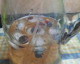 Foto del paso 2 de la receta: Agua y/o jugo de arándanos