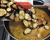 A picture of step 7 of Fried Aloo Baingan.