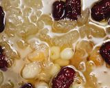 A picture of step 6 of Snow Fungus, Red Date, Lotus Seed, Longan, and Rock Sugar Sweet Soup.